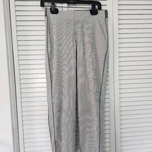 Elevate your everyday with these versatile Athleta Brooklyn Textured Ankle Pants